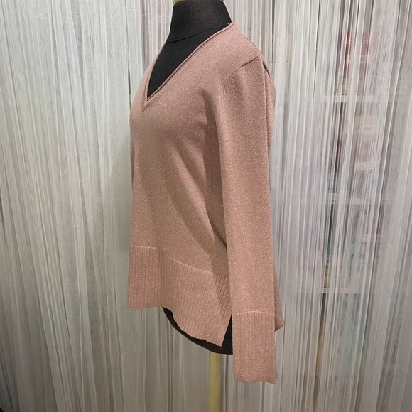 NWT Cable & Gauge Women's Medium V Neck Sweater Metallic Petal Pink Powder Pink - Picture 3 of 15